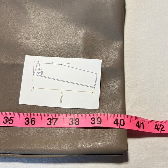 🤎 Banana Republic Tan Faux Leather Pants – Size 14 Quiet Luxury straight-leg - Picture 7 of 10